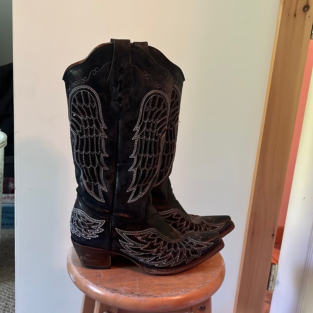Corral cowboy boots